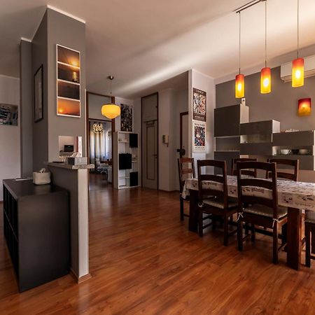 Ferienwohnung Turin Center Whit Private Parking Exterior foto